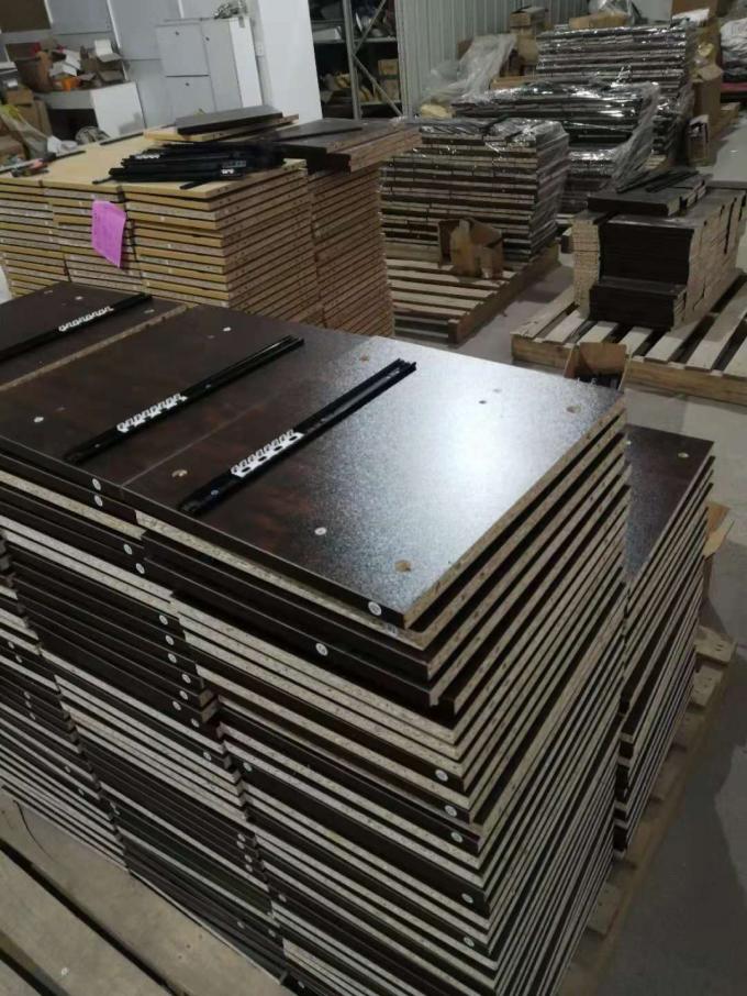 Выполненный на заказ черный деревянный шкаф ботинка/МДФ обшивает панелями высокорослый узкий деревянный шкаф ботинка