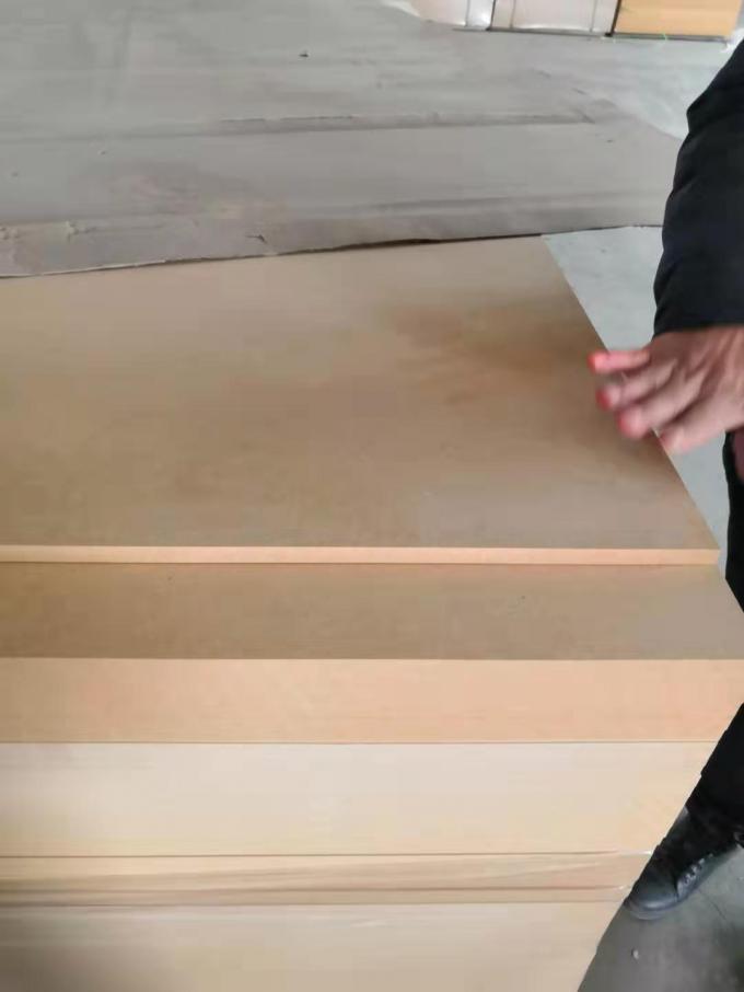 Доска МДФ ядра тополя прокатанная равниной для внутреннего украшения мебели настила